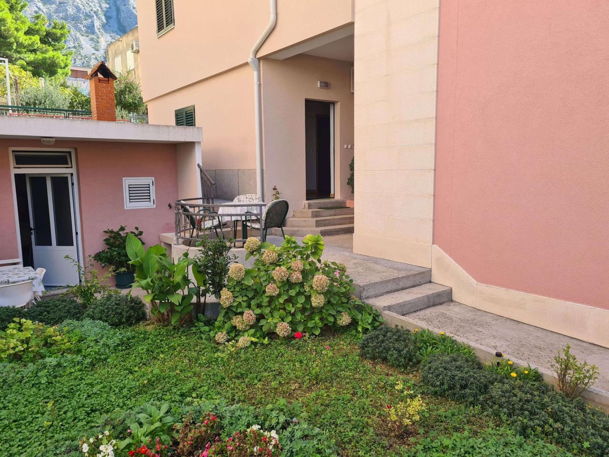 Spectrum Studios Makarska Exterior photo