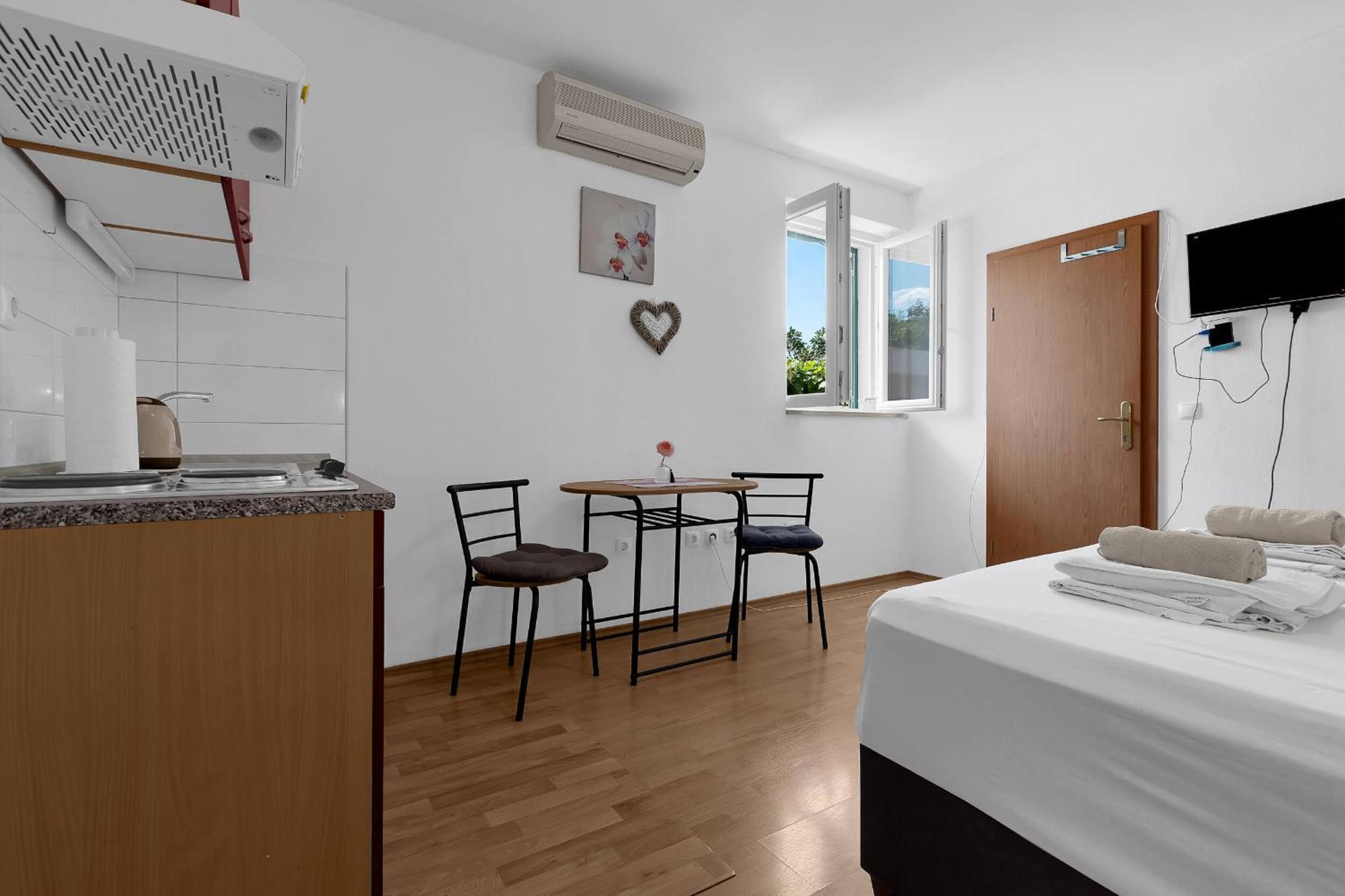 Spectrum Studios Makarska Exterior photo