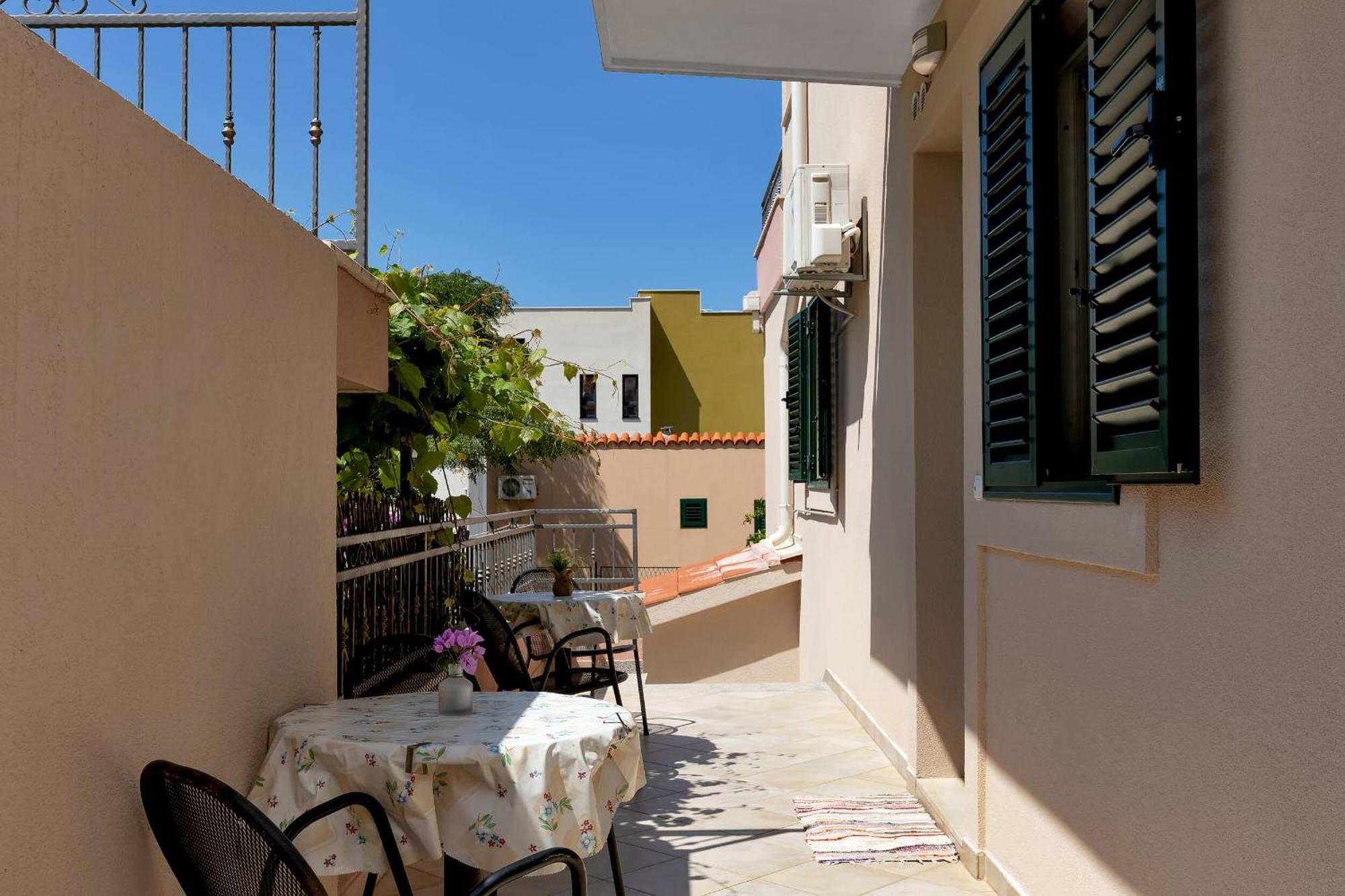 Spectrum Studios Makarska Exterior photo